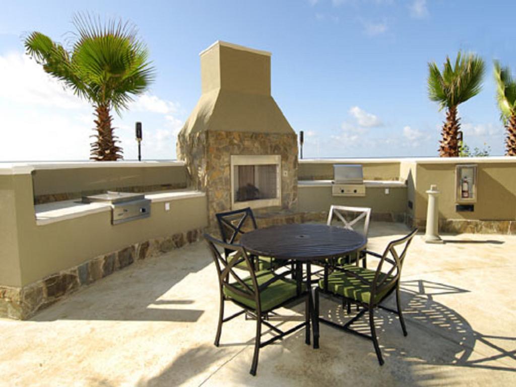Escapes! To The Shores Orange Beach, A Ramada By Wyndham المطعم الصورة
